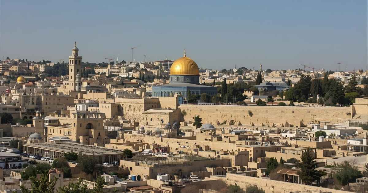 What Is Yeshiva World? Simple Guide